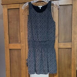Joie silk Sleeveless Lined Black & White Patterned Smocked Waist Dress